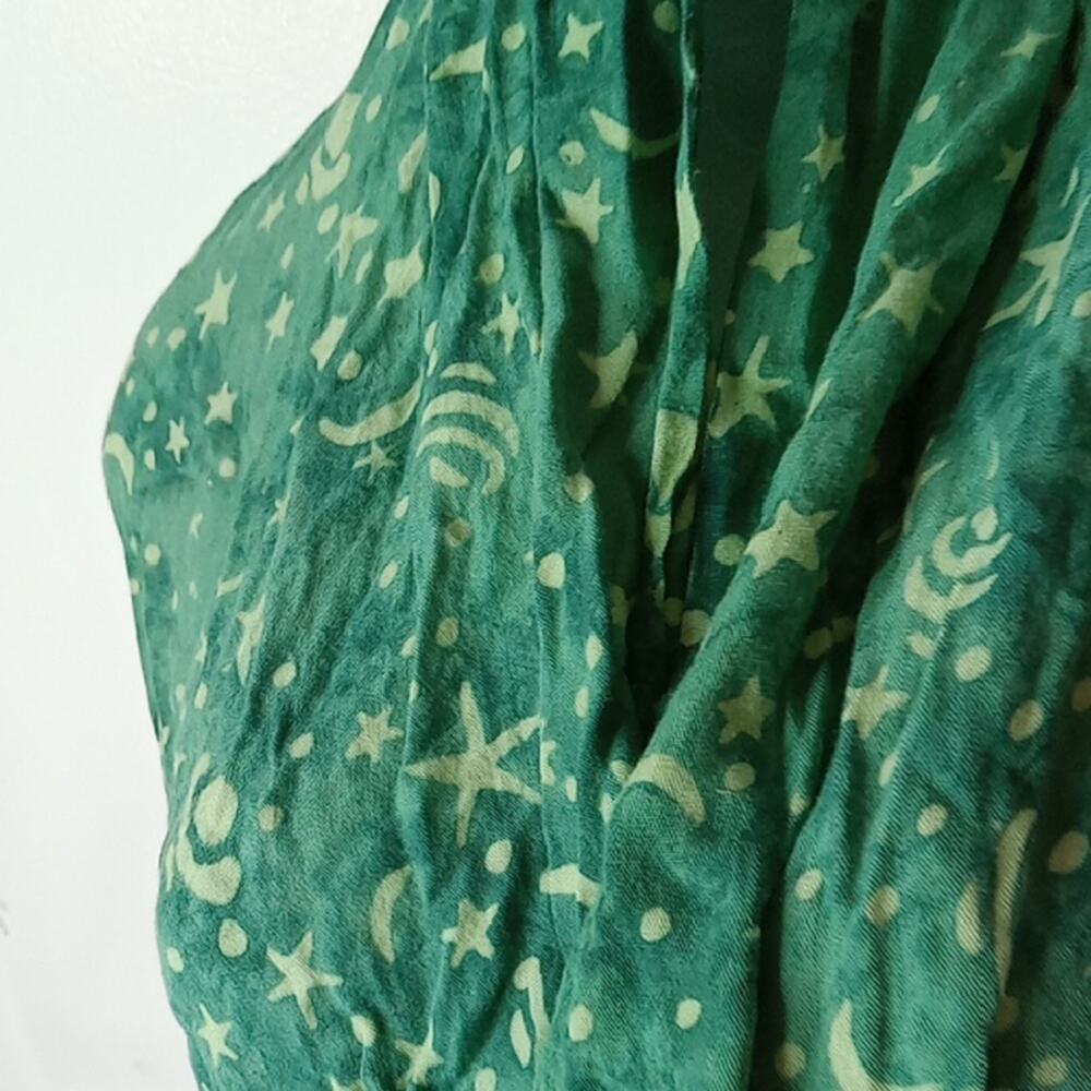 Green Celeste Patterned Scarf - Picture 4 of 7
